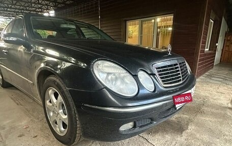 Mercedes-Benz E-Класс, 2002 год, 650 000 рублей, 1 фотография