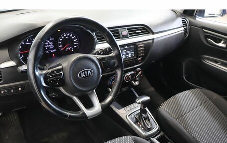 KIA Rio IV, 2018 год, 1 649 000 рублей, 6 фотография