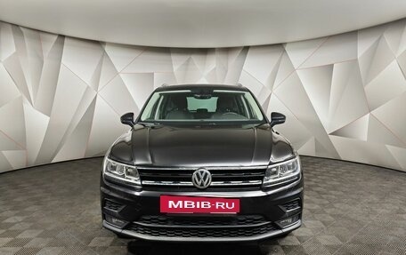 Volkswagen Tiguan II, 2018 год, 2 643 000 рублей, 7 фотография