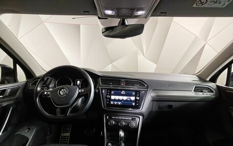 Volkswagen Tiguan II, 2018 год, 2 643 000 рублей, 14 фотография