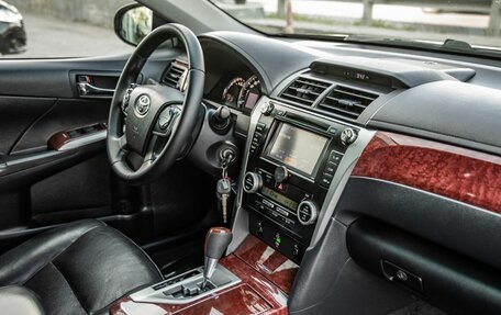 Toyota Camry, 2014 год, 1 698 000 рублей, 32 фотография