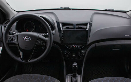 Hyundai Solaris II рестайлинг, 2015 год, 1 130 000 рублей, 14 фотография