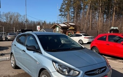 Hyundai Solaris II рестайлинг, 2011 год, 530 000 рублей, 1 фотография