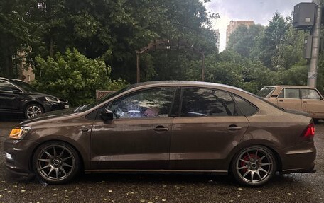 Volkswagen Polo VI (EU Market), 2015 год, 530 000 рублей, 2 фотография