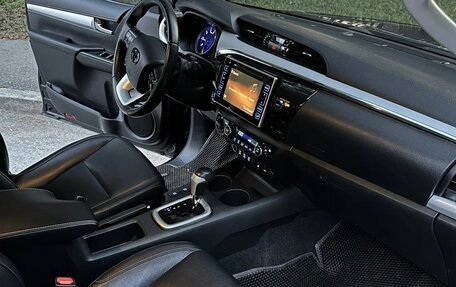 Toyota Hilux VIII, 2016 год, 2 777 999 рублей, 8 фотография