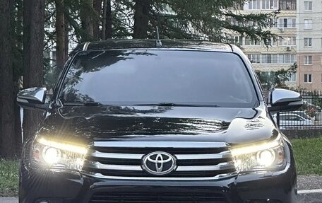 Toyota Hilux VIII, 2016 год, 2 777 999 рублей, 3 фотография