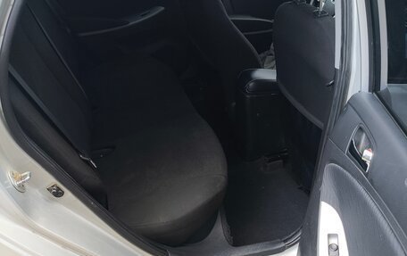 Hyundai Solaris II рестайлинг, 2013 год, 800 000 рублей, 14 фотография