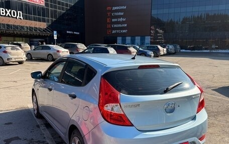Hyundai Solaris II рестайлинг, 2011 год, 530 000 рублей, 5 фотография