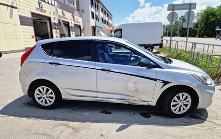 Hyundai Solaris II рестайлинг, 2012 год, 710 000 рублей, 9 фотография