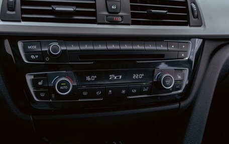 BMW 3 серия, 2015 год, 1 895 000 рублей, 15 фотография