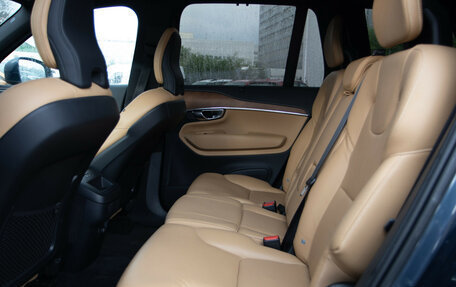 Volvo XC90 II рестайлинг, 2018 год, 3 948 000 рублей, 9 фотография