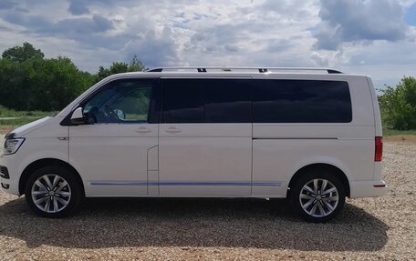 Volkswagen Caravelle T6 рестайлинг, 2018 год, 3 800 000 рублей, 3 фотография