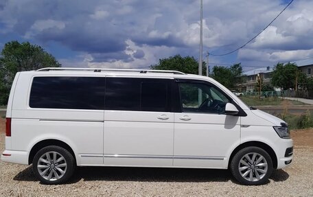 Volkswagen Caravelle T6 рестайлинг, 2018 год, 3 800 000 рублей, 2 фотография