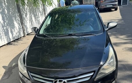 Hyundai Solaris II рестайлинг, 2014 год, 670 000 рублей, 4 фотография