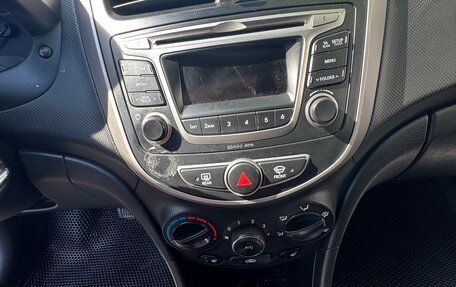 Hyundai Solaris II рестайлинг, 2014 год, 670 000 рублей, 8 фотография