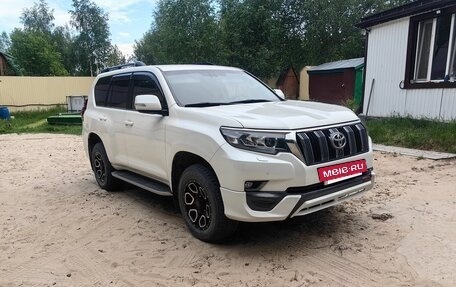 Toyota Land Cruiser Prado 150 рестайлинг 2, 2019 год, 7 300 000 рублей, 9 фотография