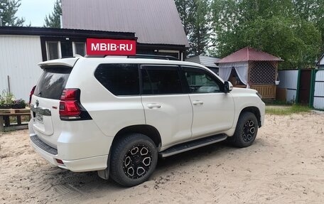 Toyota Land Cruiser Prado 150 рестайлинг 2, 2019 год, 7 300 000 рублей, 12 фотография