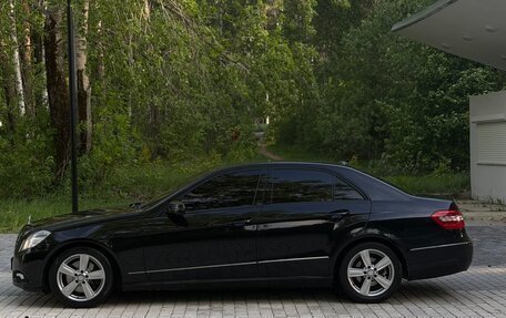 Mercedes-Benz E-Класс, 2010 год, 1 250 000 рублей, 4 фотография