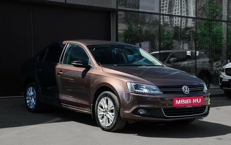 Volkswagen Jetta VI, 2014 год, 930 000 рублей, 4 фотография