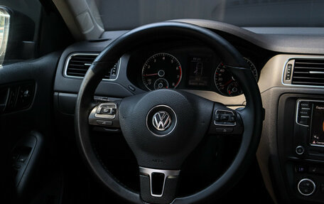 Volkswagen Jetta VI, 2014 год, 930 000 рублей, 12 фотография