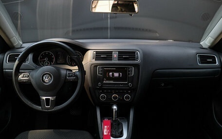 Volkswagen Jetta VI, 2014 год, 930 000 рублей, 10 фотография