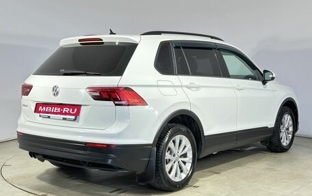 Volkswagen Tiguan II, 2018 год, 1 790 000 рублей, 8 фотография