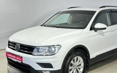 Volkswagen Tiguan II, 2018 год, 1 790 000 рублей, 12 фотография