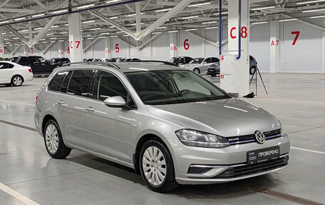 Volkswagen Golf VII, 2019 год, 1 639 000 рублей, 3 фотография