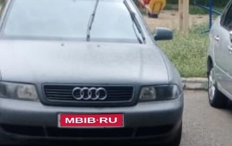 Audi A4, 1998 год, 300 000 рублей, 1 фотография