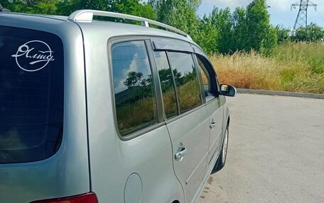 Volkswagen Touran III, 2008 год, 780 000 рублей, 2 фотография