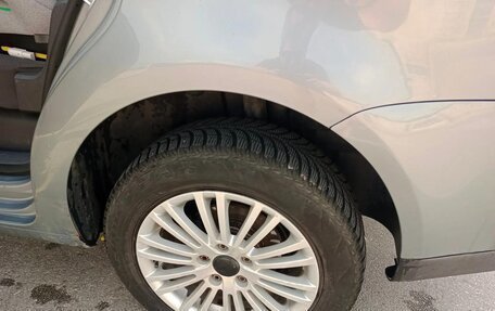 Volkswagen Touran III, 2008 год, 780 000 рублей, 11 фотография