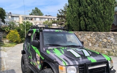 Mitsubishi Pajero III рестайлинг, 1994 год, 1 000 000 рублей, 13 фотография
