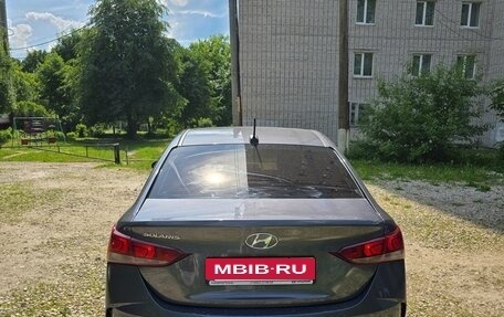 Hyundai Solaris II рестайлинг, 2021 год, 1 700 000 рублей, 4 фотография