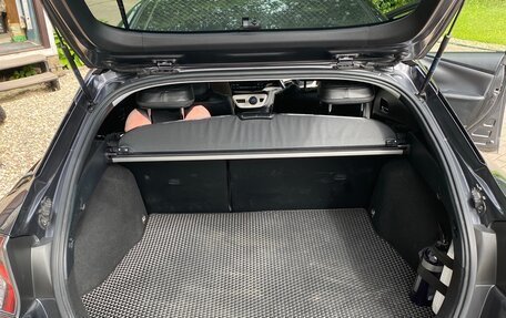 Toyota Prius IV XW50, 2018 год, 2 150 000 рублей, 9 фотография