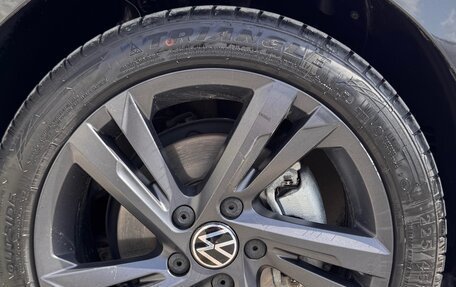 Volkswagen Golf VIII, 2021 год, 2 380 000 рублей, 10 фотография