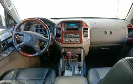 Mitsubishi Pajero III рестайлинг, 2004 год, 785 000 рублей, 12 фотография
