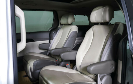 KIA Carnival, 2023 год, 4 250 000 рублей, 14 фотография