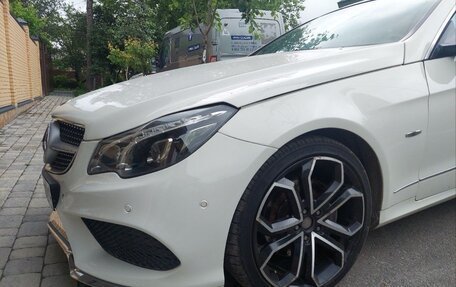 Mercedes-Benz E-Класс, 2011 год, 1 300 000 рублей, 5 фотография
