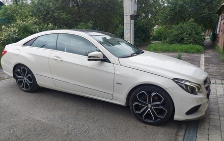 Mercedes-Benz E-Класс, 2011 год, 1 300 000 рублей, 4 фотография