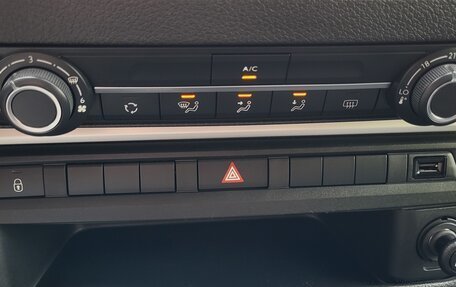 Opel Zafira Life I, 2020 год, 2 390 000 рублей, 29 фотография