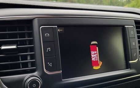 Opel Zafira Life I, 2020 год, 2 390 000 рублей, 34 фотография
