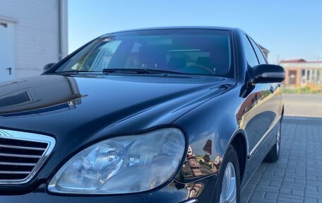 Mercedes-Benz S-Класс, 2002 год, 700 000 рублей, 1 фотография