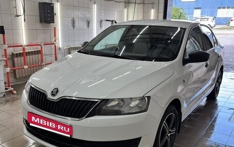 Skoda Rapid I, 2015 год, 1 300 000 рублей, 2 фотография