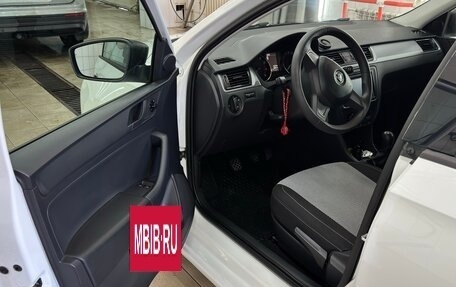 Skoda Rapid I, 2015 год, 1 300 000 рублей, 8 фотография