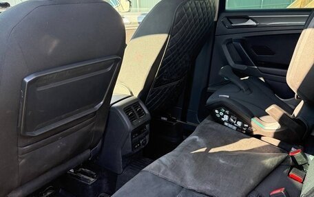 Volkswagen Tiguan II, 2017 год, 2 450 000 рублей, 5 фотография