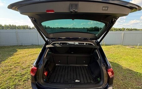 Volkswagen Tiguan II, 2017 год, 2 450 000 рублей, 6 фотография