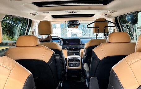 KIA Carnival, 2020 год, 5 300 000 рублей, 21 фотография