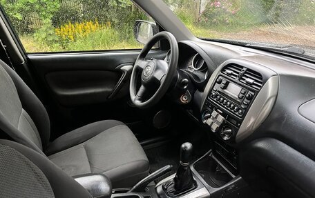 Toyota RAV4, 2004 год, 660 000 рублей, 15 фотография