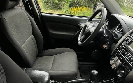 Toyota RAV4, 2004 год, 660 000 рублей, 16 фотография
