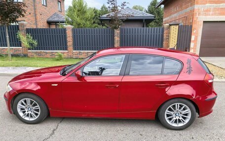 BMW 1 серия, 2009 год, 600 000 рублей, 3 фотография